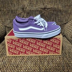 Vans Ward Low Old Skool Sneakers, Grape Jam. Brand New.